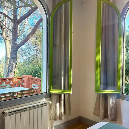Les Grillons Presqu'ile De Giens Vue * Hyeres