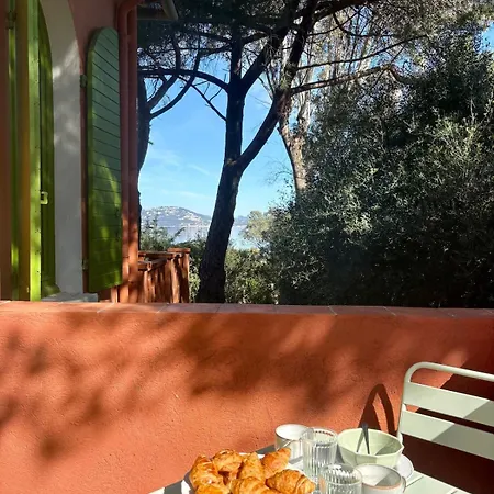 Les Grillons Presqu'ile De Giens Vue 别墅 耶尔