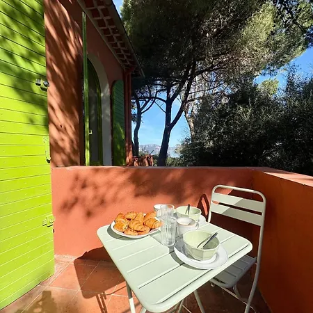 Les Grillons Presqu'ile De Giens Vue * 耶尔